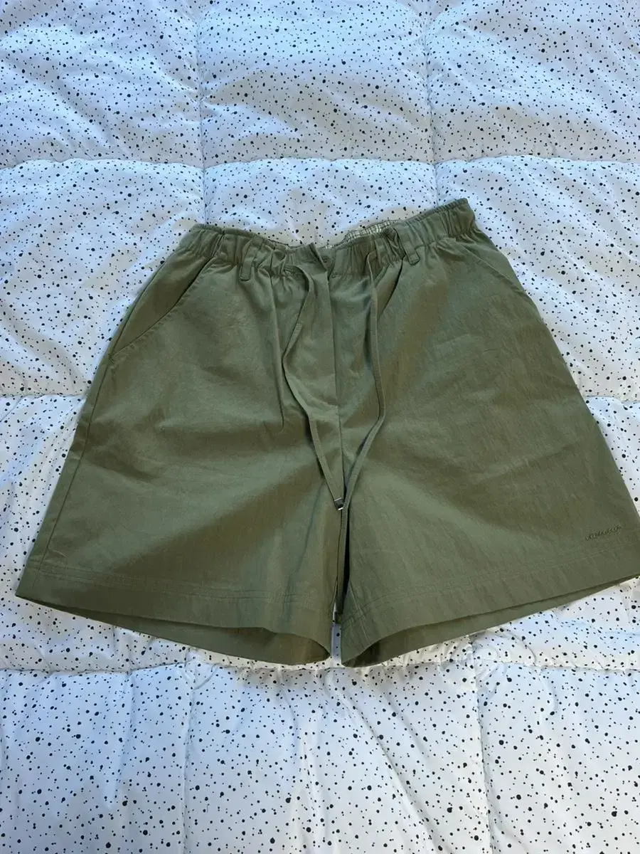 시엔느 String Matt shorts Khaki S